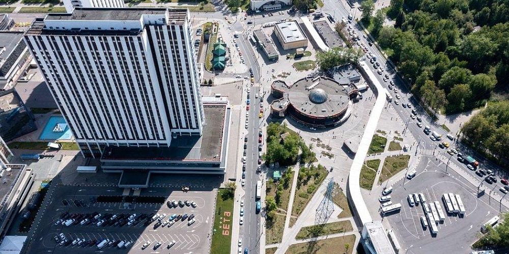Парковка в гостинице Измайлово: условия, цены и особенности корпусов (2025)